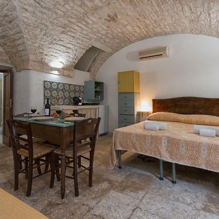 Casa Villani Guest House Ostuni Ngoại thất bức ảnh